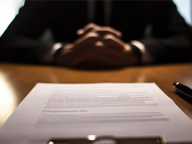 Cómo gestionar el despido de un empleado correctamente: aspectos legales y financieros